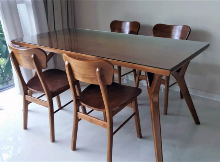 13 Most Popular Dining Tables in SG and Where to Buy Them