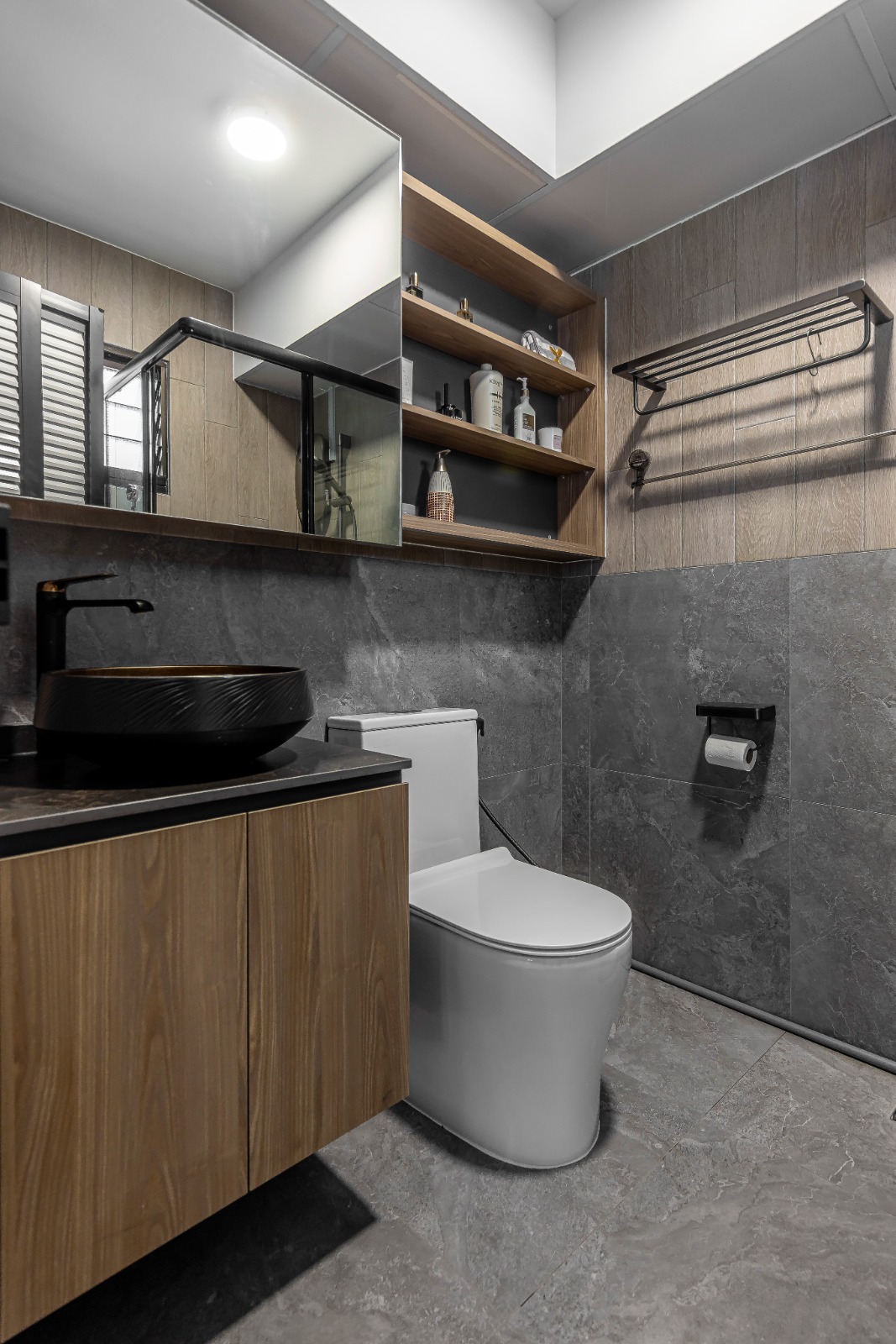 Contemporary Design - Bathroom - HDB 4 Room - Design by Defour Home Studios Pte Ltd