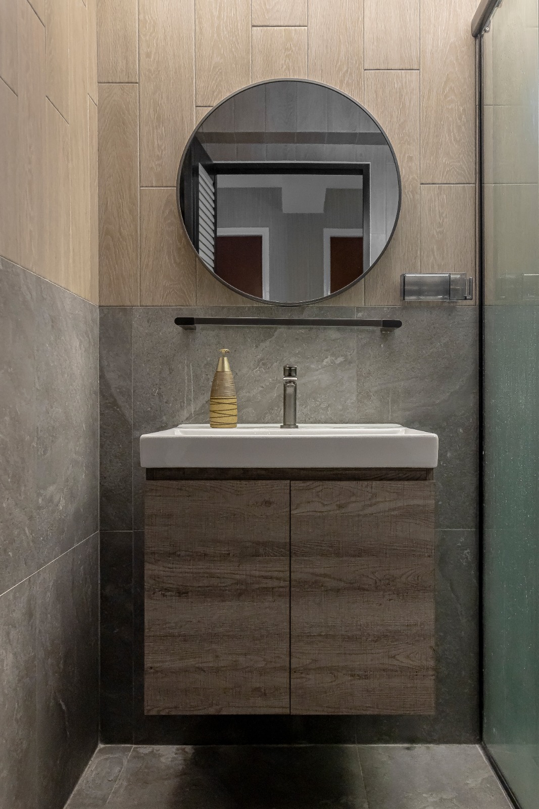 Contemporary Design - Bathroom - HDB 4 Room - Design by Defour Home Studios Pte Ltd