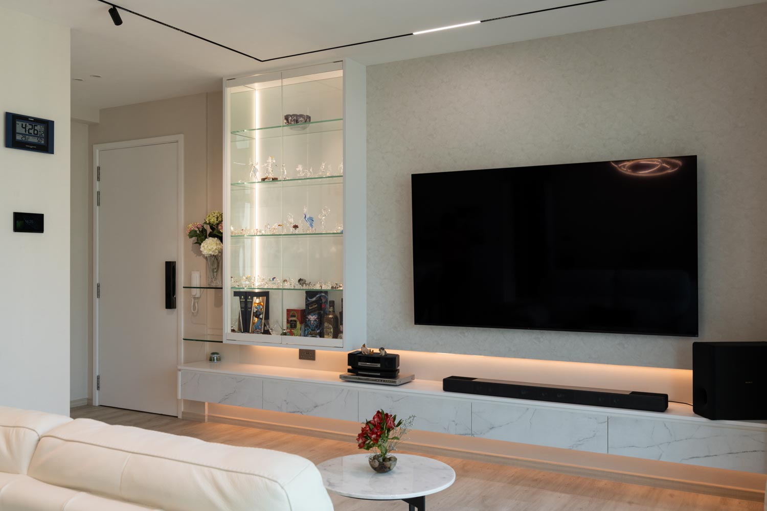 Modern Design - Living Room - Condominium - Design by Design 4 Space Pte Ltd