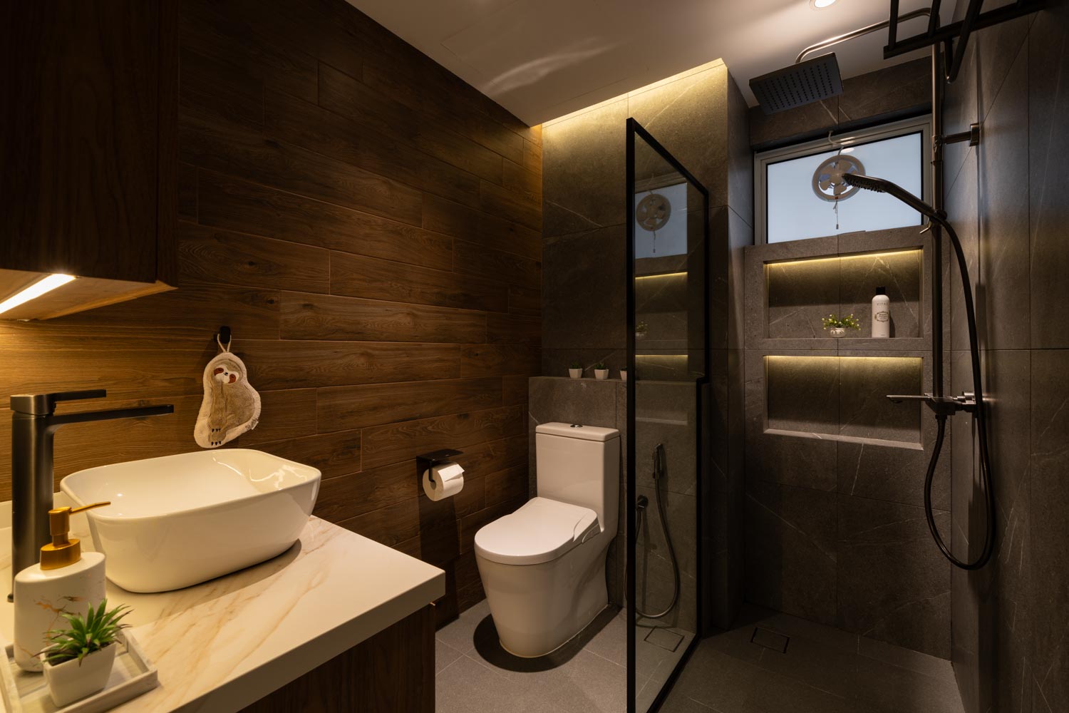 Modern Design - Bathroom - Condominium - Design by Design 4 Space Pte Ltd