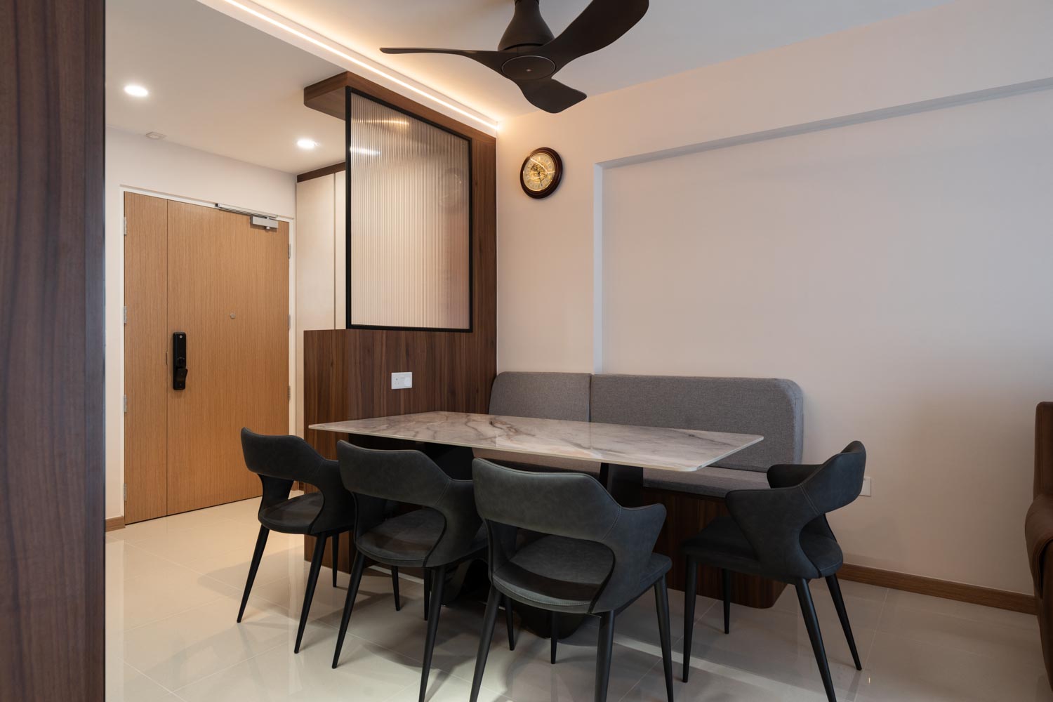 Modern Design - Dining Room - HDB 4 Room - Design by Design 4 Space Pte Ltd