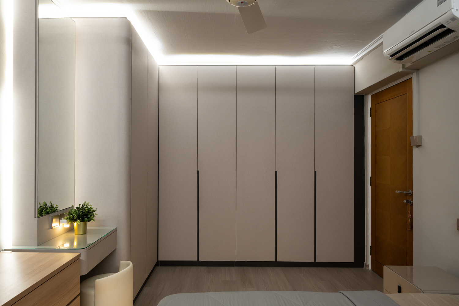 Modern Design - Bedroom - HDB 5 Room - Design by Design 4 Space Pte Ltd