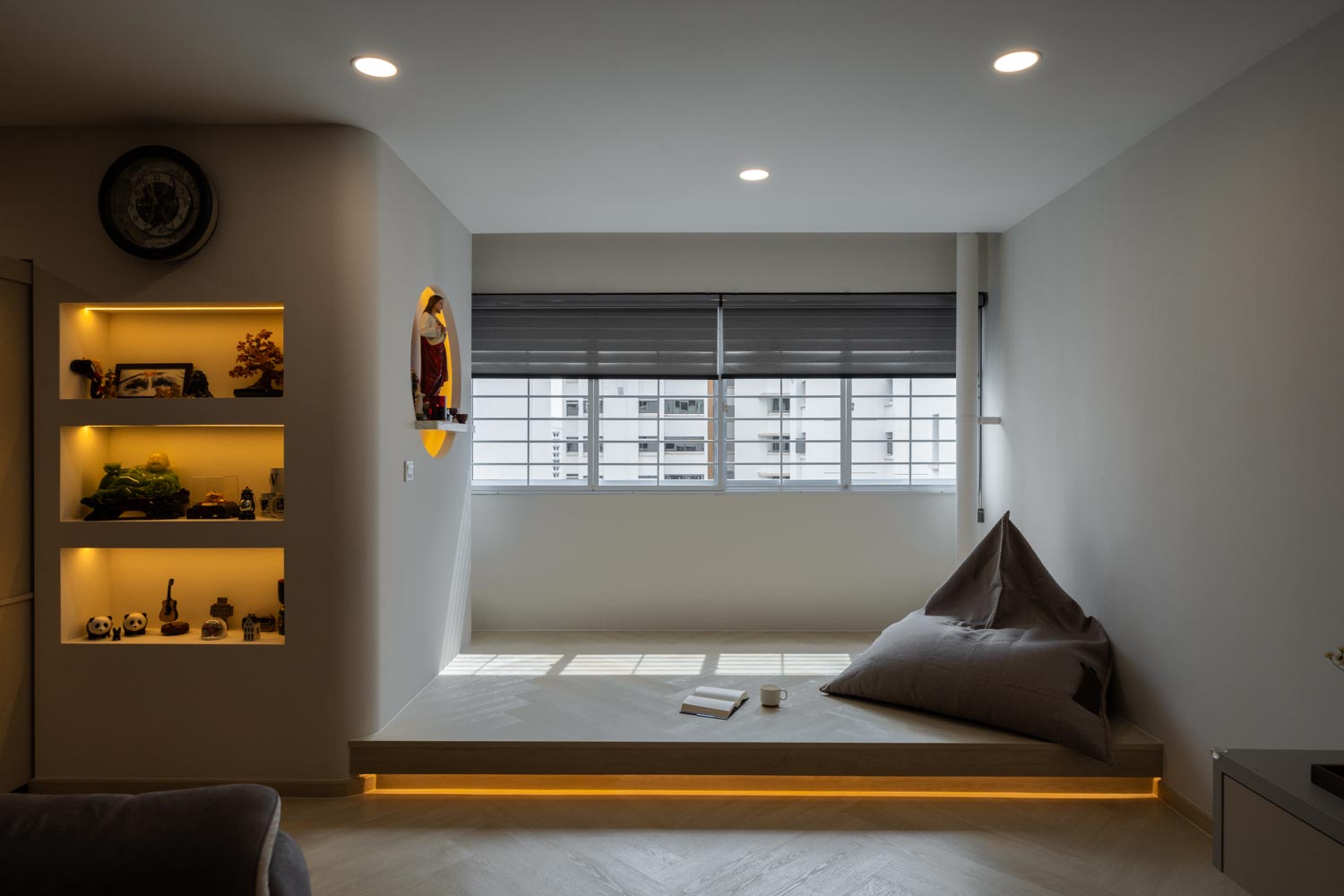 Contemporary, Modern Design - Living Room - HDB 5 Room - Design by Design 4 Space Pte Ltd