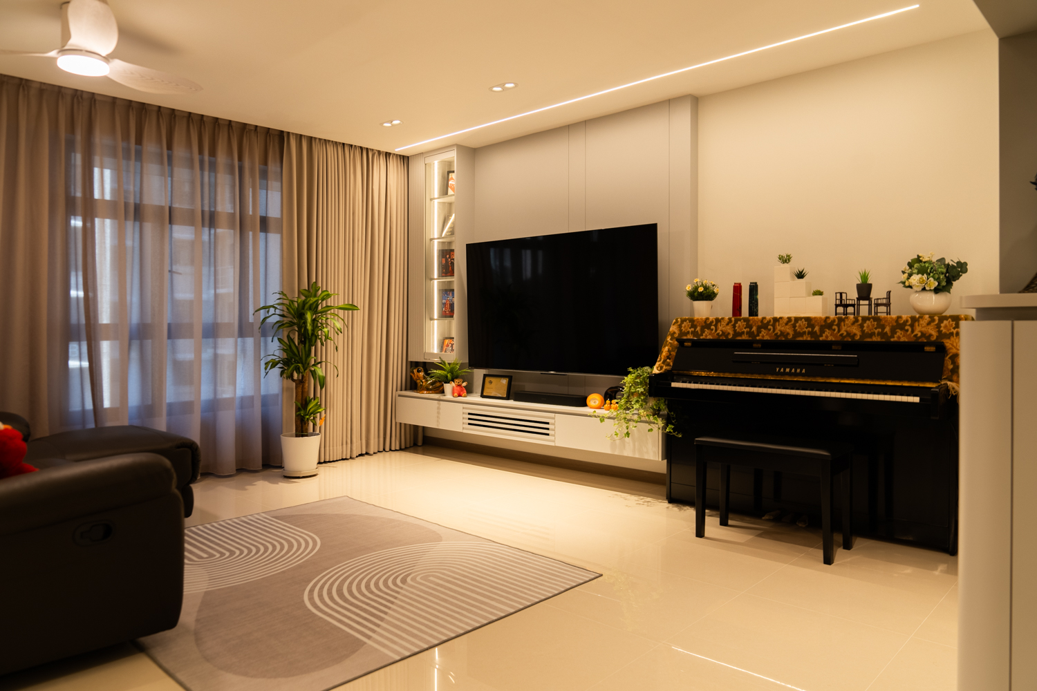 Modern Design - Living Room - HDB 5 Room - Design by Design 4 Space Pte Ltd