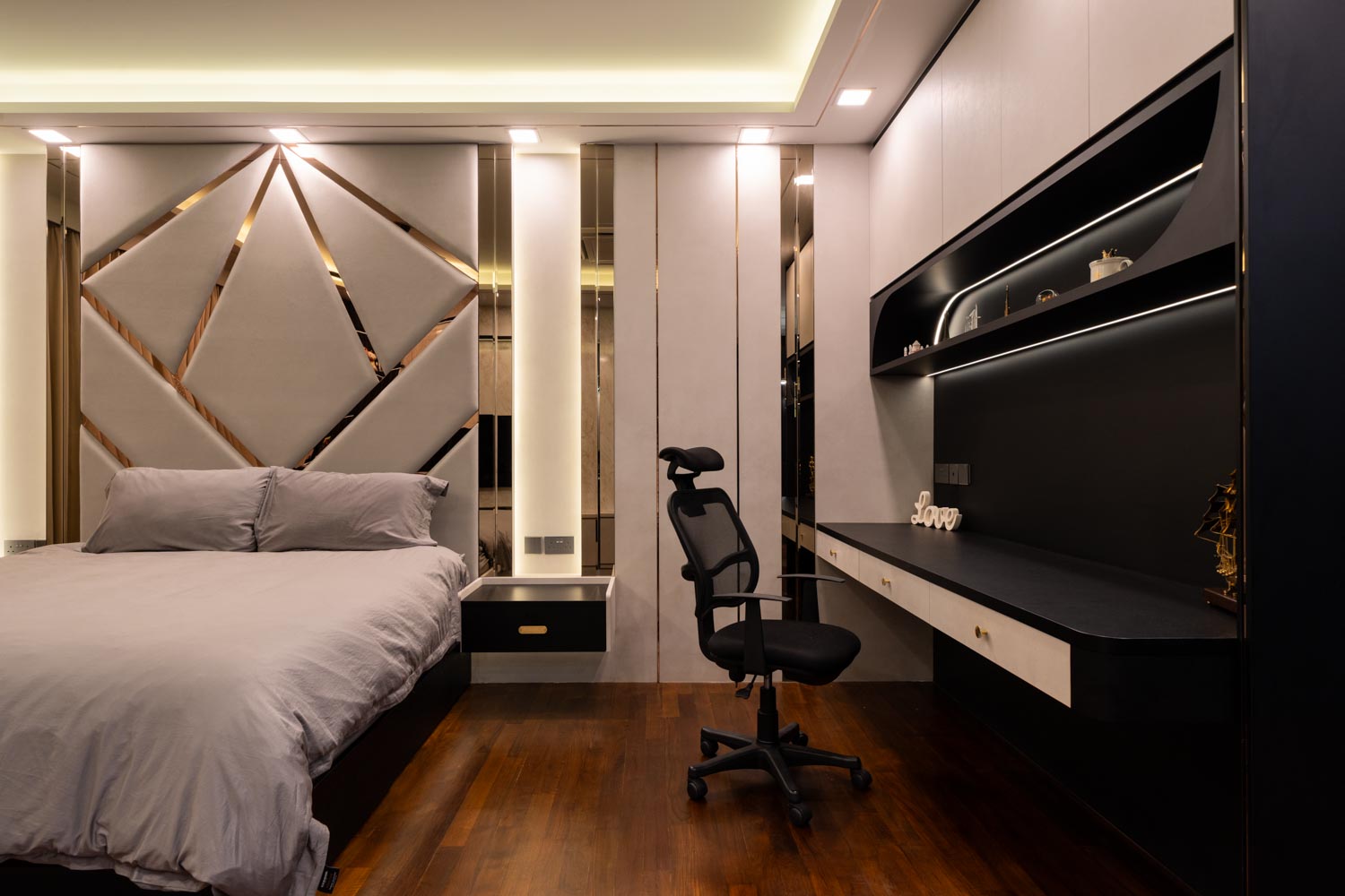 Contemporary, Modern Design - Bedroom - Landed House - Design by Design 4 Space Pte Ltd