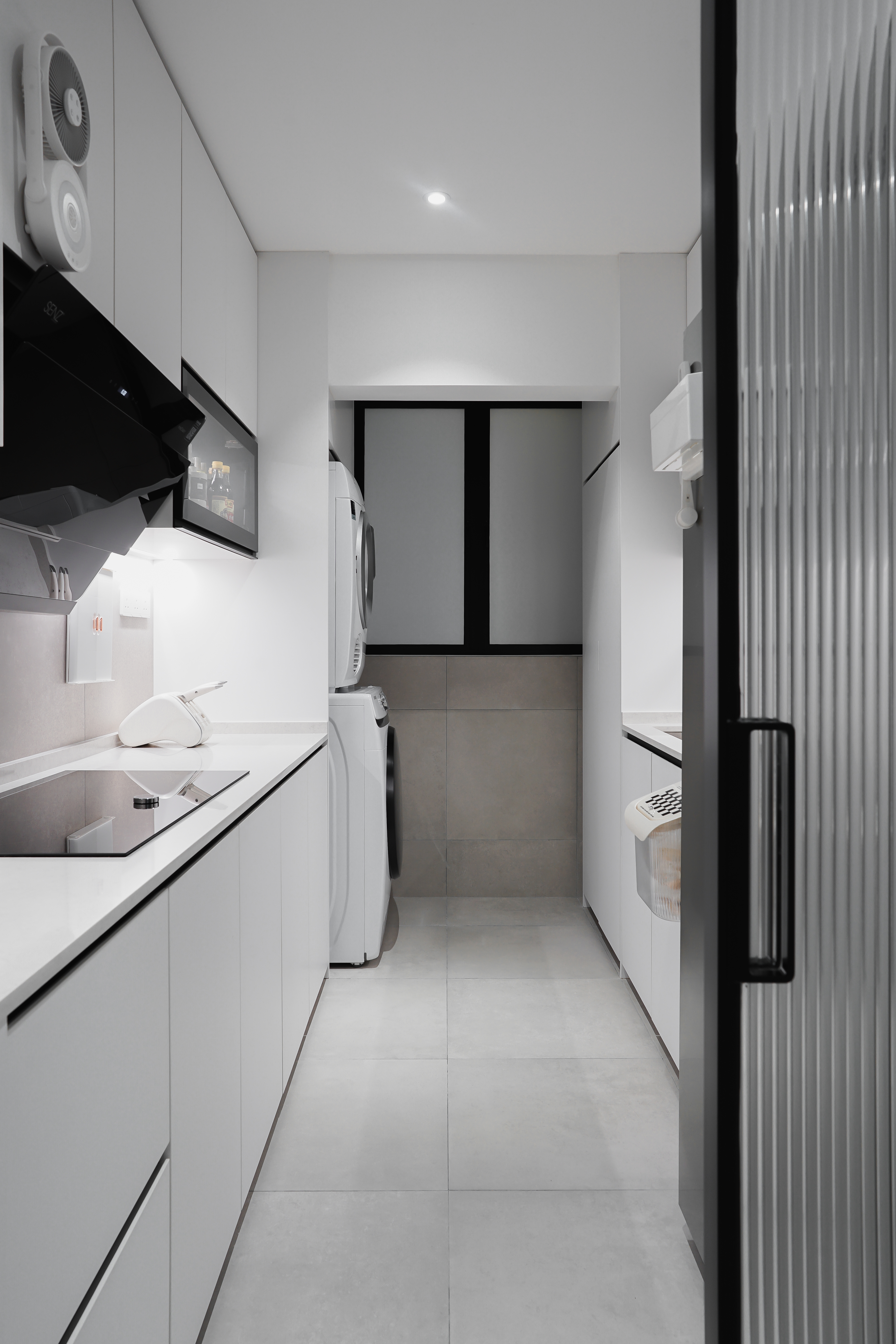 Minimalist Design - Kitchen - Condominium - Design by Doubble Interior Associates Singapore