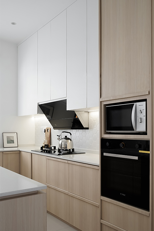 Contemporary, Scandinavian Design - Kitchen - Condominium - Design by Doubble Interior Associates Singapore