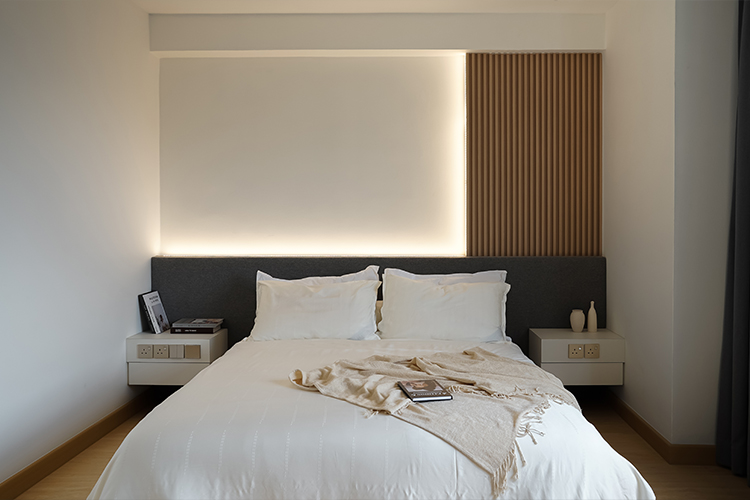 Contemporary, Modern Design - Bedroom - Condominium - Design by Doubble Interior Associates Singapore