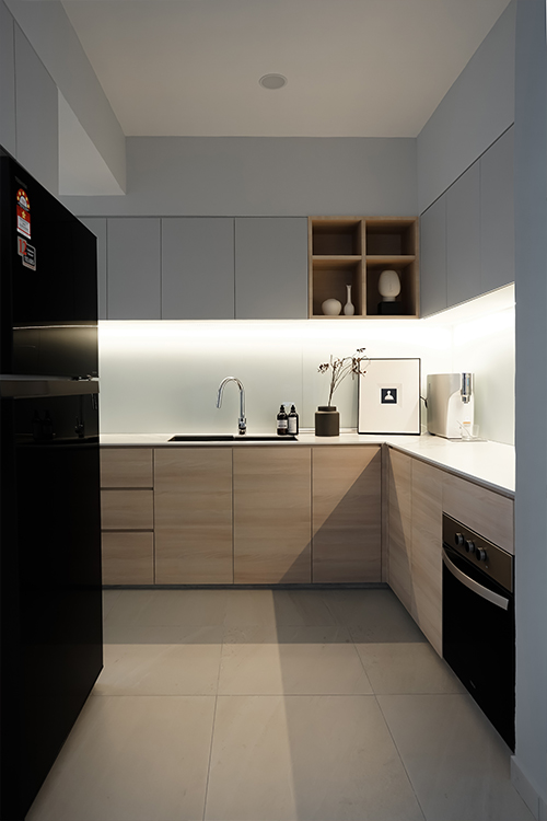 Contemporary, Modern Design - Kitchen - Condominium - Design by Doubble Interior Associates Singapore