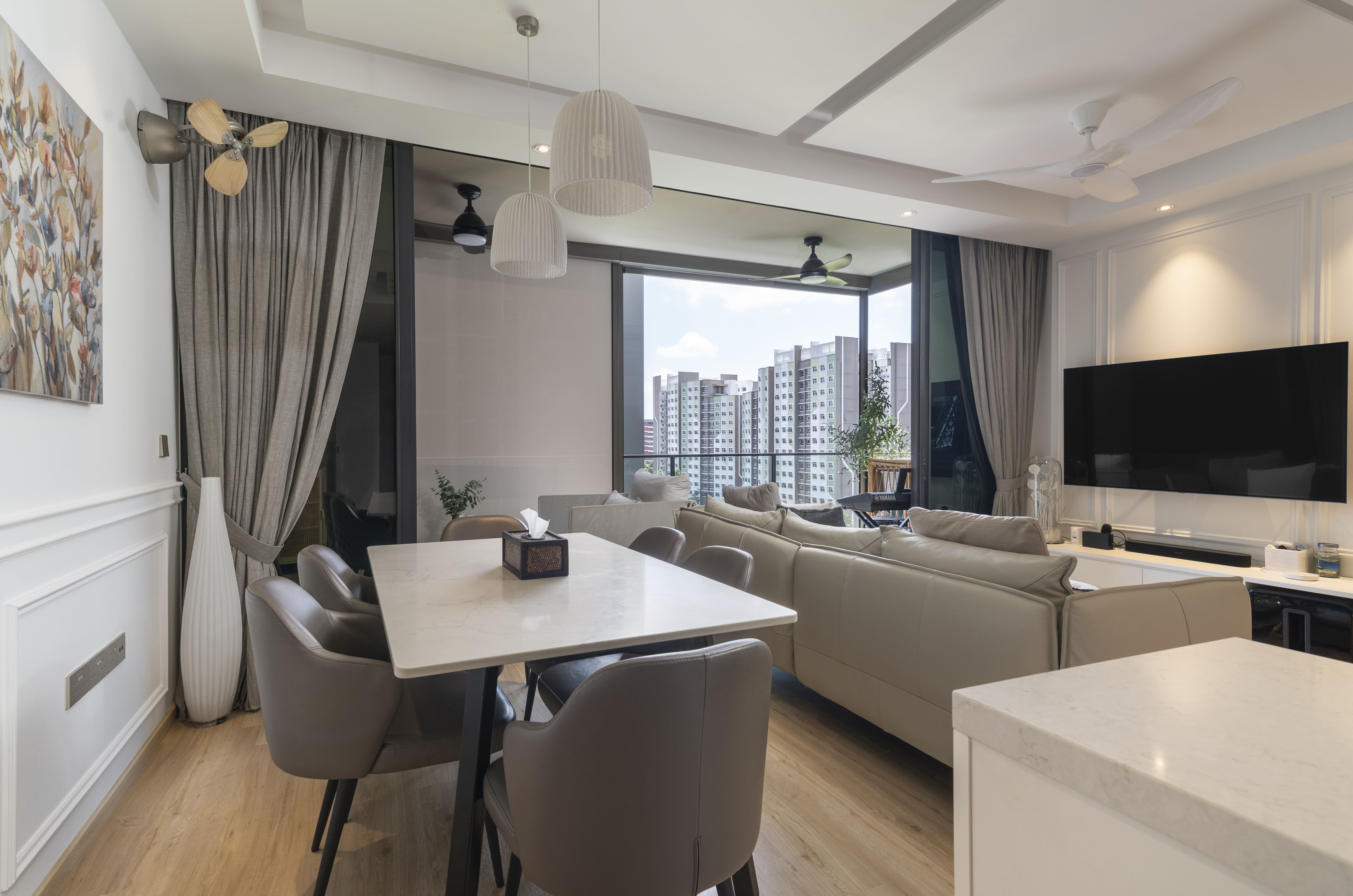 Contemporary Design - Dining Room - Condominium - Design by Goodman Interior