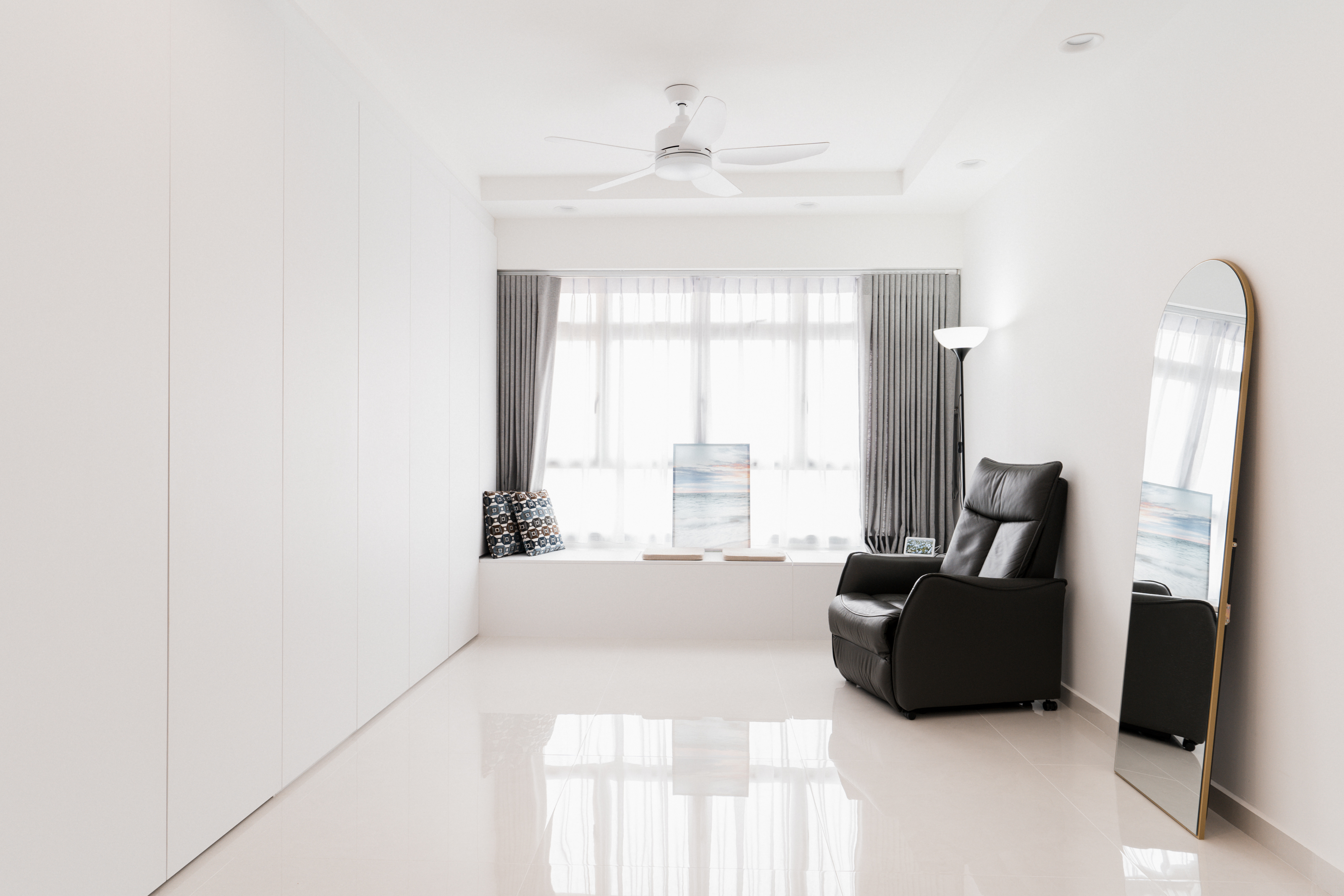 Contemporary, Minimalist Design - Living Room - HDB 4 Room - Design by Interior Artist Pte Ltd