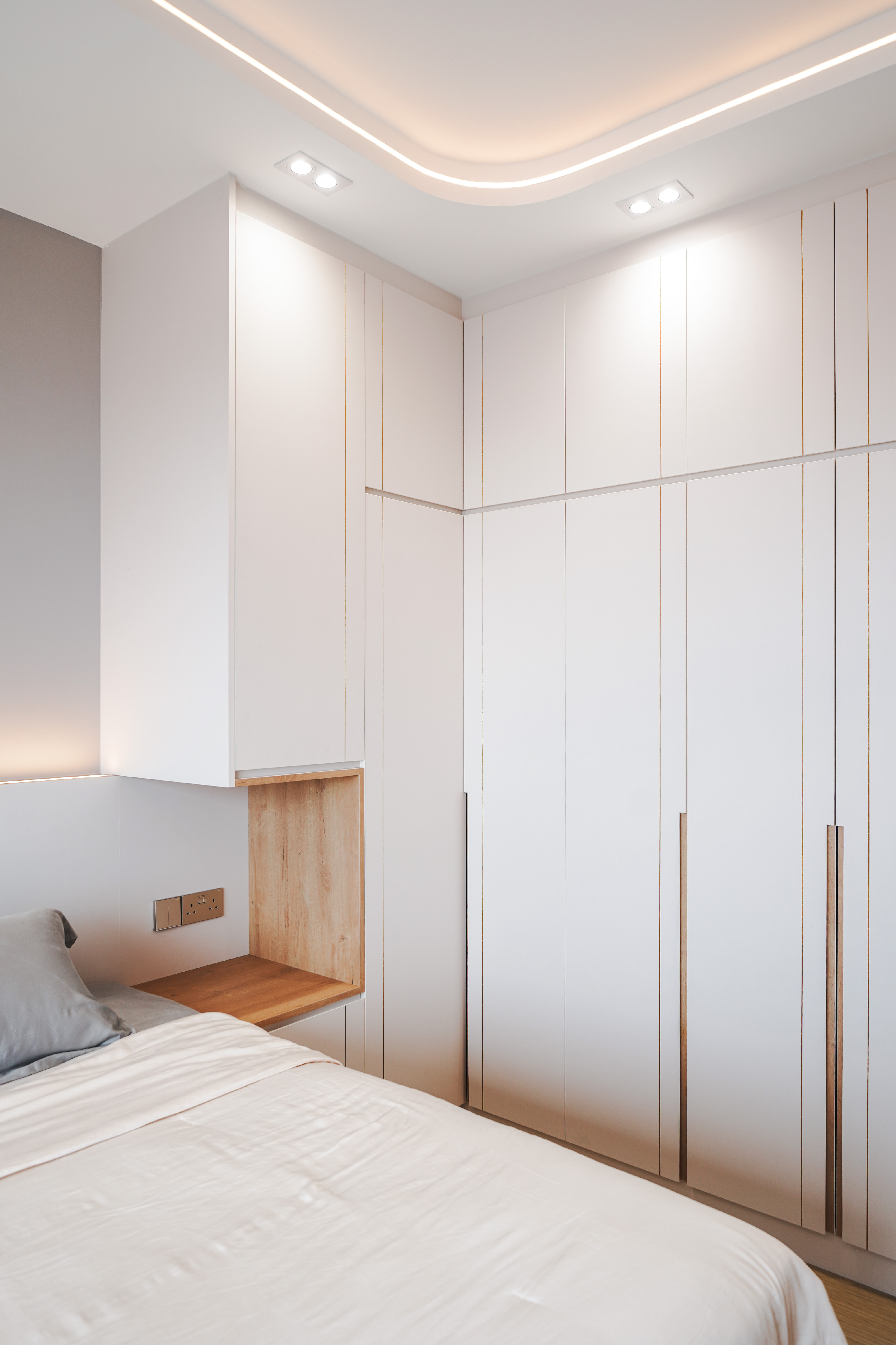 Minimalist, Modern Design - Bedroom - Condominium - Design by Interior Times Design Pte Ltd