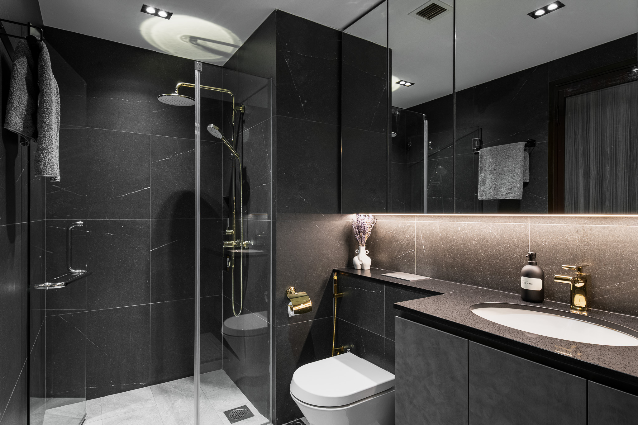 Modern Design - Bathroom - Condominium - Design by Mr Designer Studio