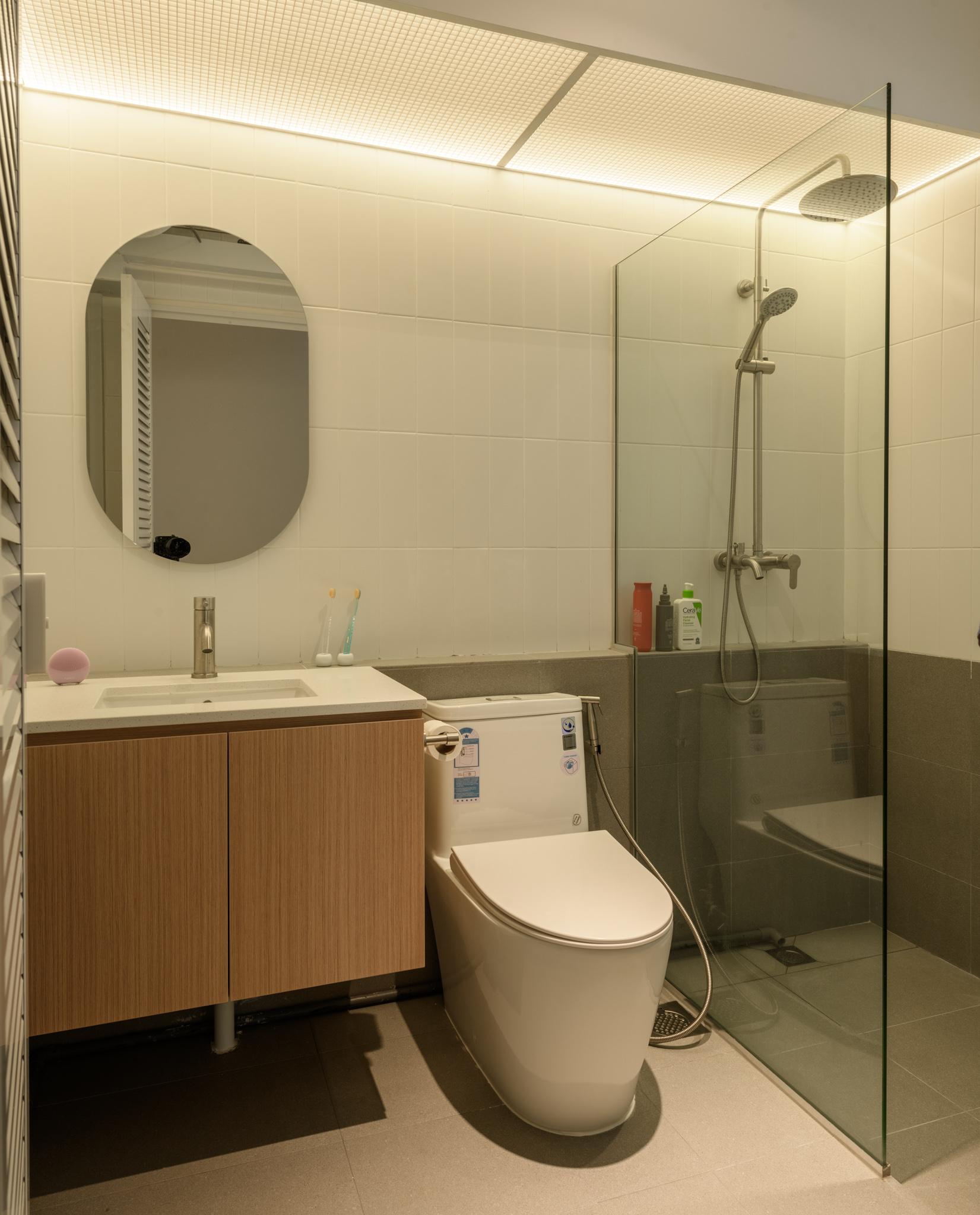 Minimalist Design - Bathroom - HDB 4 Room - Design by Mr Designer Studio