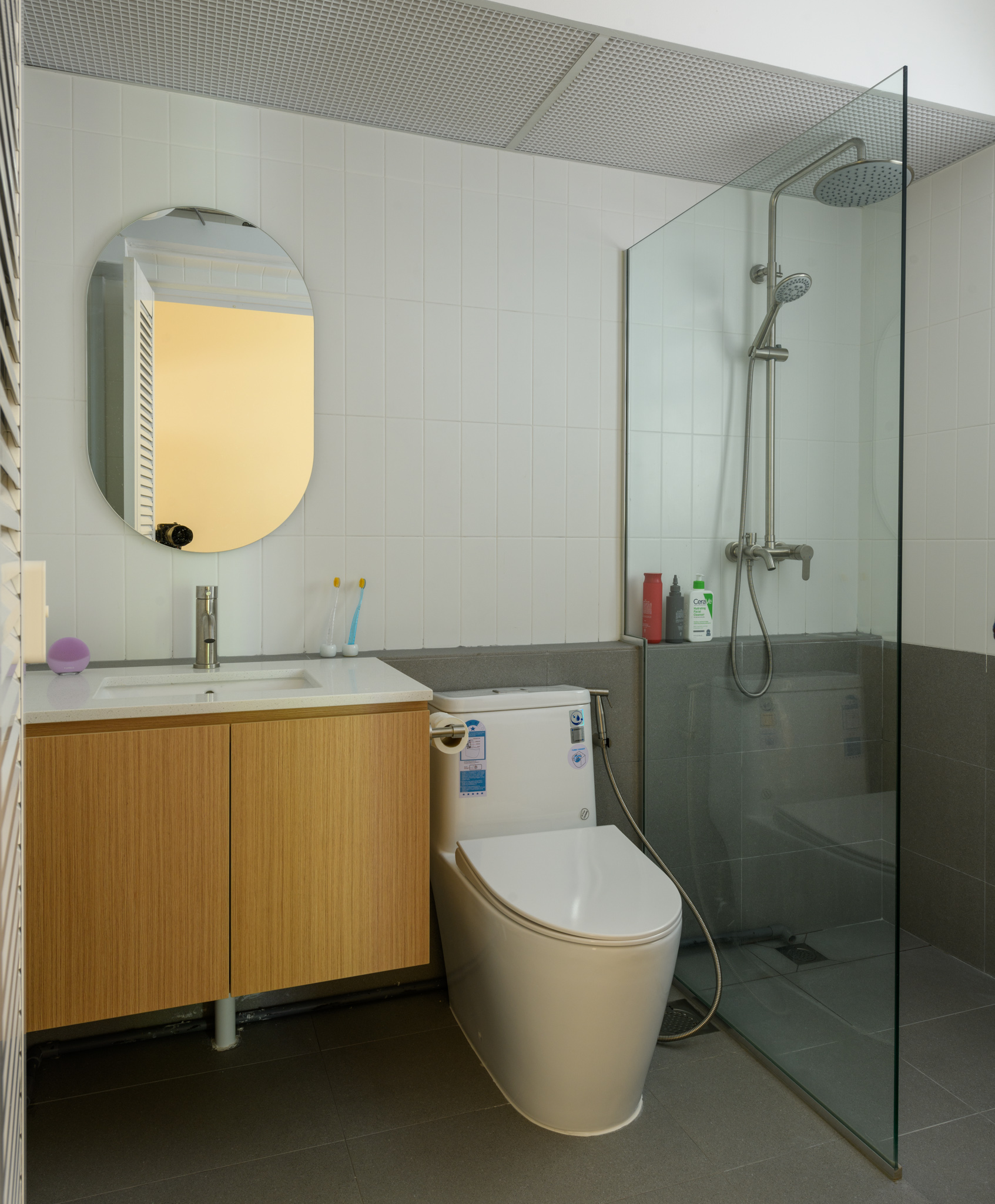 Minimalist Design - Bathroom - HDB 4 Room - Design by Mr Designer Studio