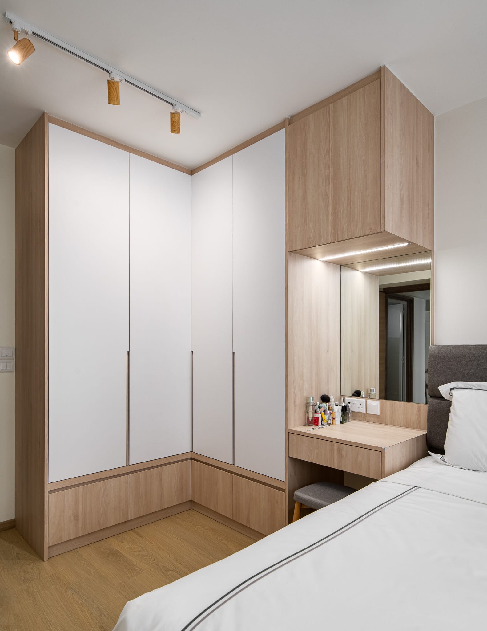 Contemporary, Scandinavian Design - Bedroom - HDB 4 Room - Design by Mr Designer Studio