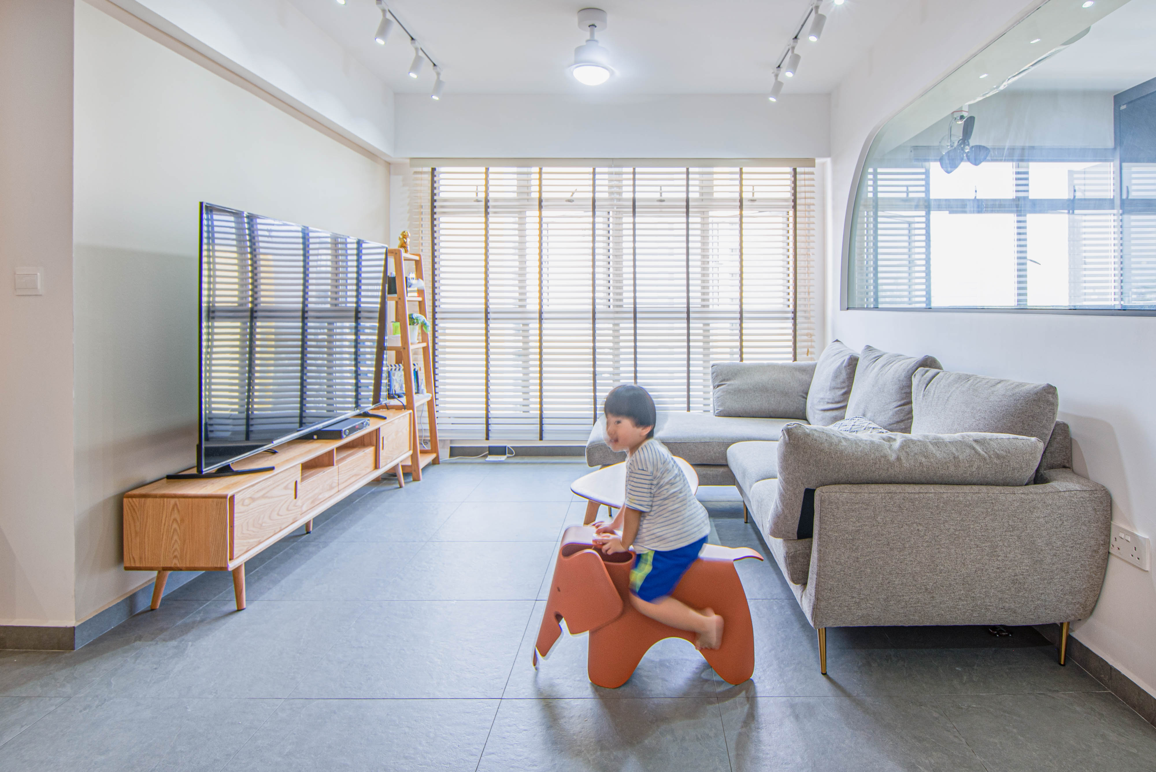 Eclectic Design - Living Room - HDB 5 Room - Design by Mr Designer Studio