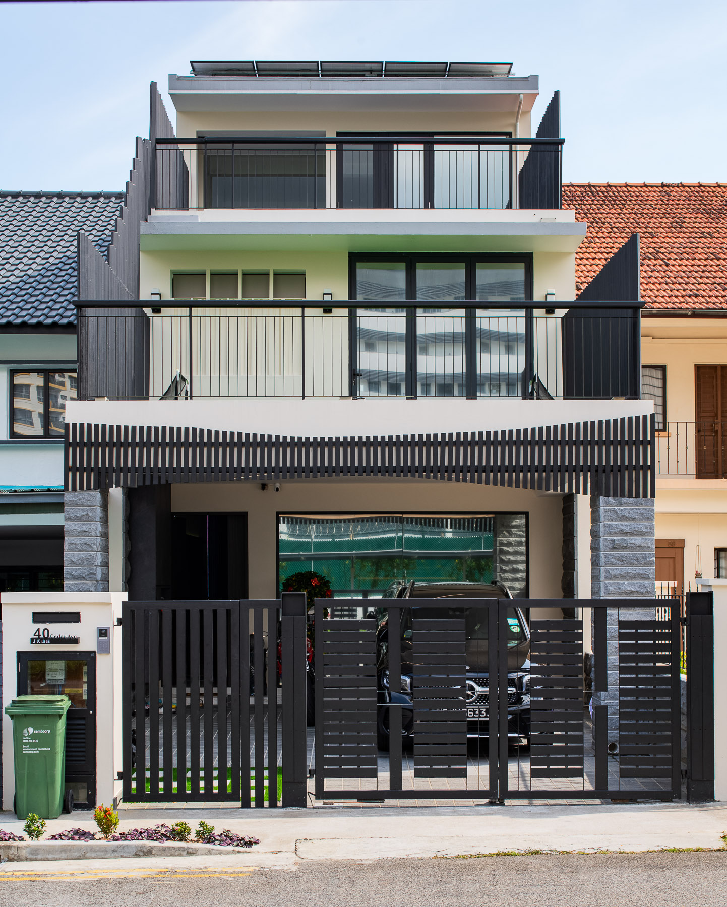 Contemporary Design - Balcony - Landed House - Design by Mr Designer Studio