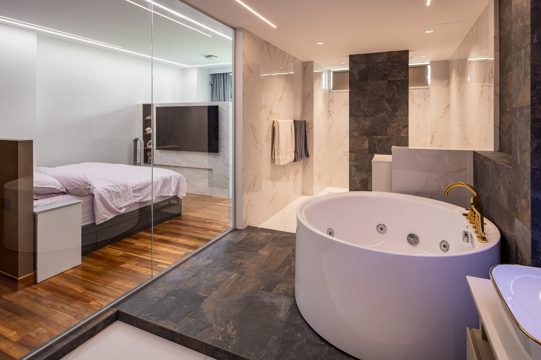 Contemporary Design - Bathroom - Landed House - Design by Mr Designer Studio