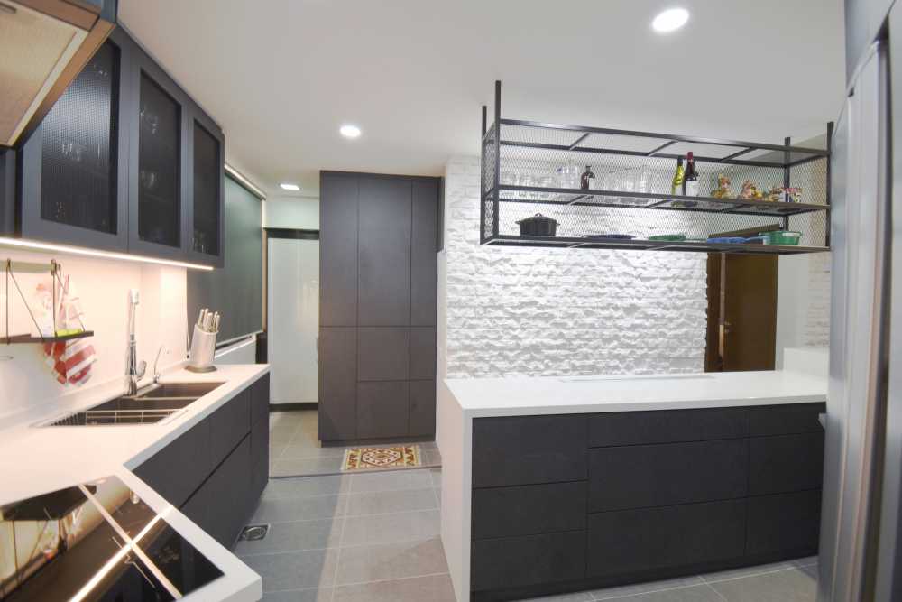 Industrial Design - Kitchen - Condominium - Design by Spruce Interiors