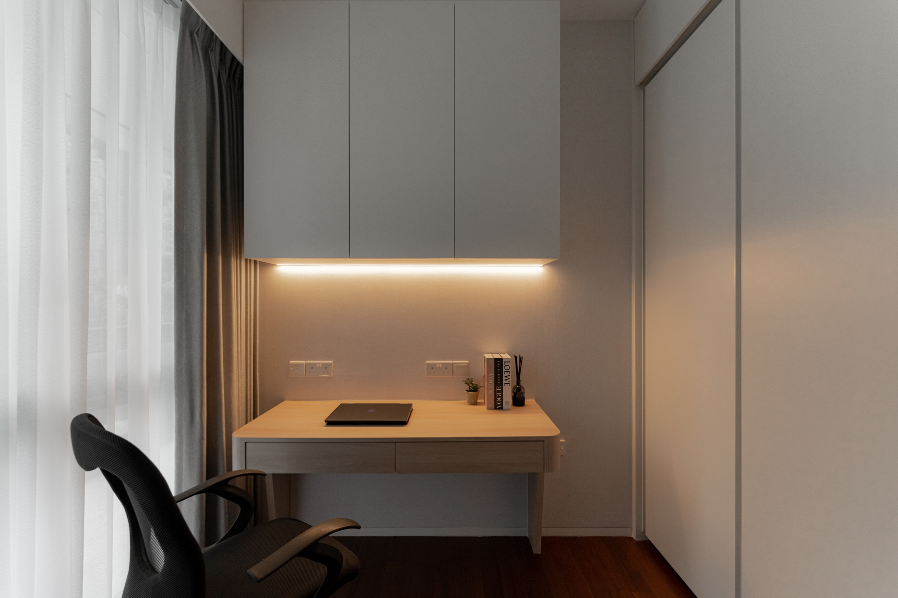 Contemporary, Modern Design - Study Room - Condominium - Design by U-Home Interior Design Pte Ltd