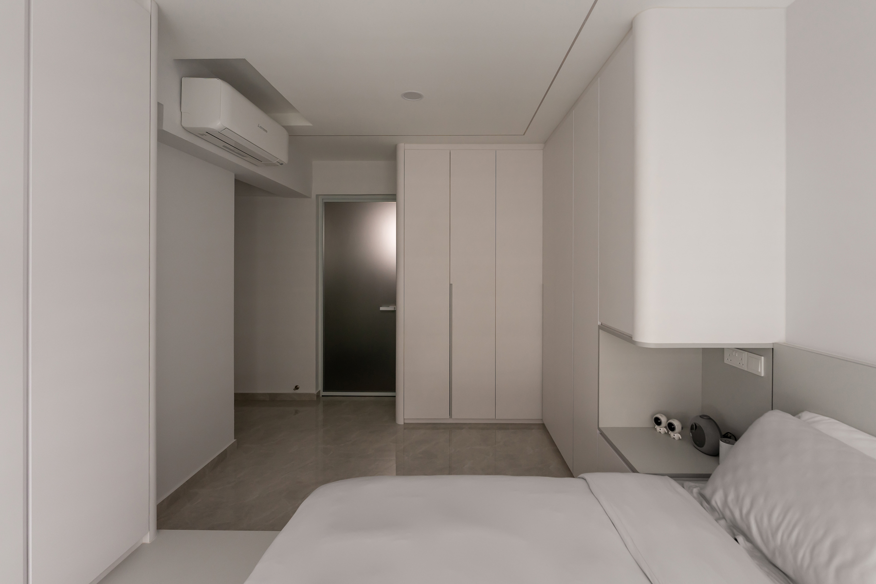 Minimalist Design - Bedroom - HDB 4 Room - Design by U-Home Interior Design Pte Ltd