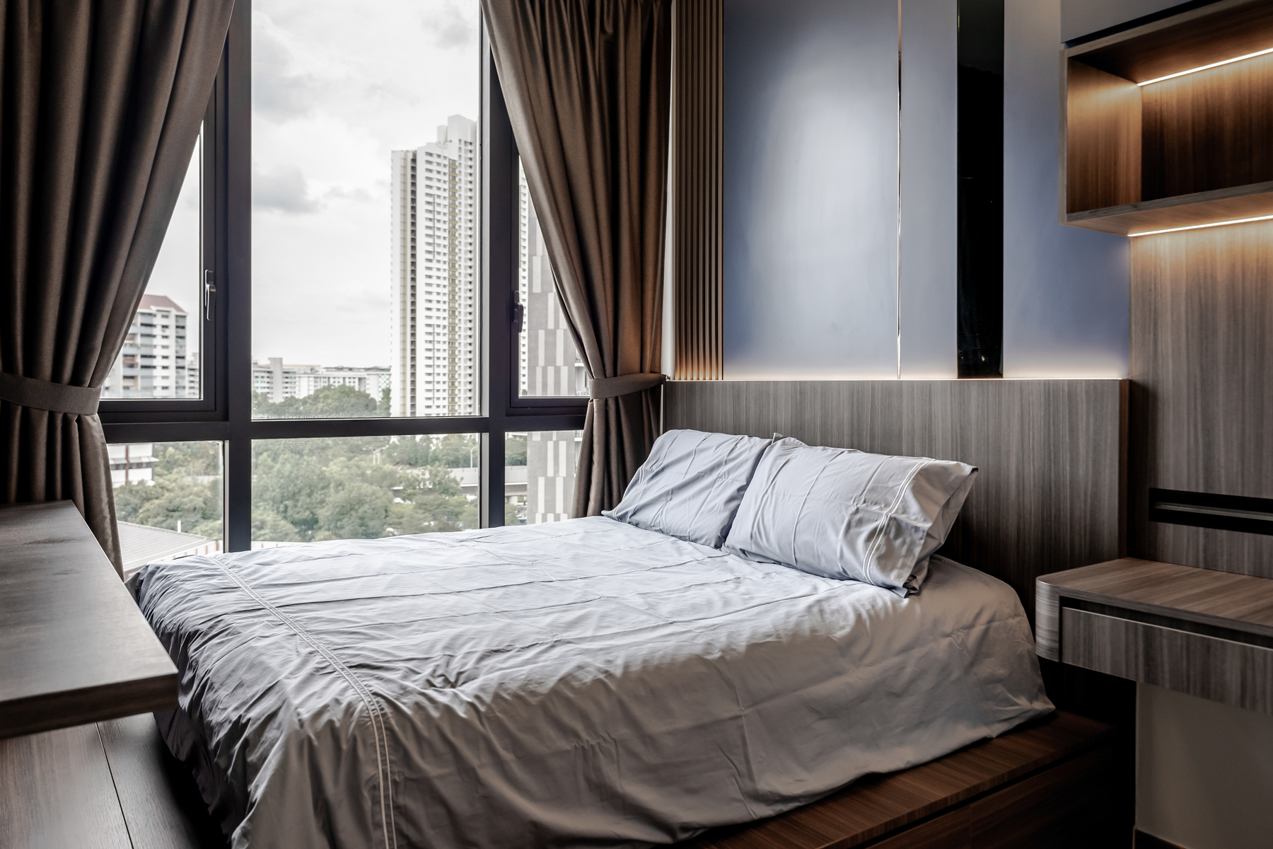 Contemporary, Modern Design - Bedroom - Condominium - Design by U-Home Interior Design Pte Ltd