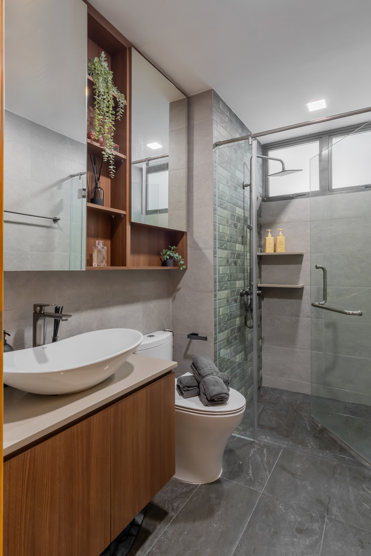 Contemporary, Modern, Others Design - Bathroom - Condominium - Design by U-Home Interior Design Pte Ltd