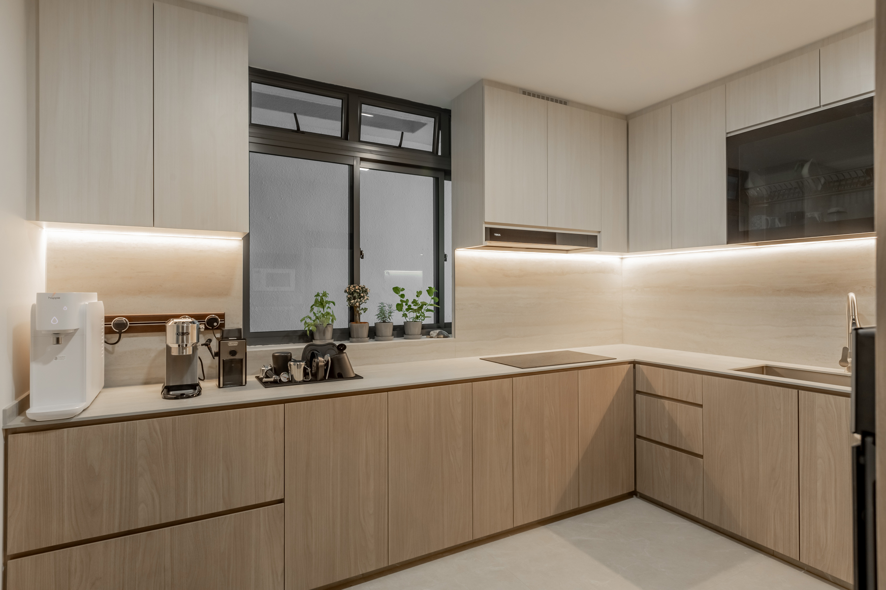 Contemporary, Modern Design - Kitchen - Condominium - Design by U-Home Interior Design Pte Ltd