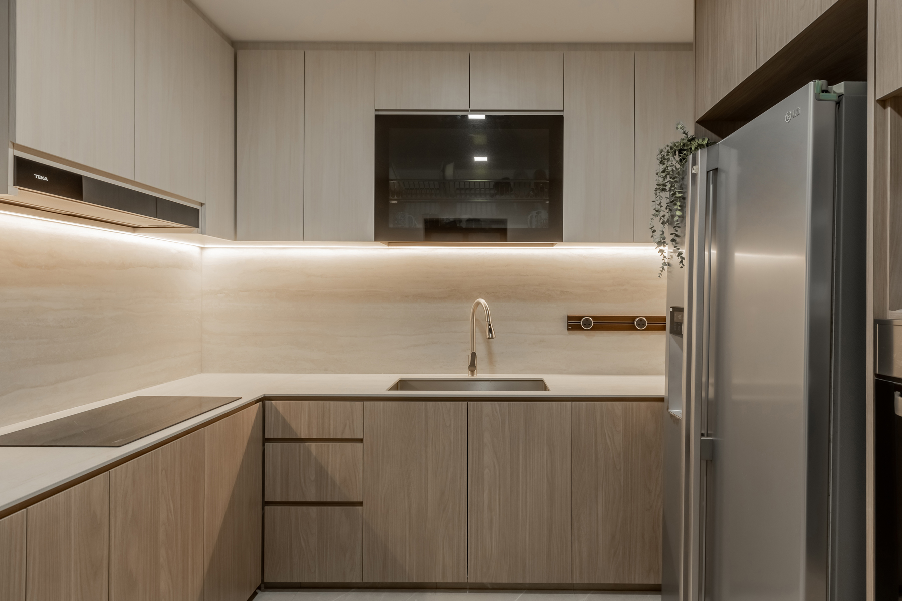 Contemporary, Modern Design - Kitchen - Condominium - Design by U-Home Interior Design Pte Ltd