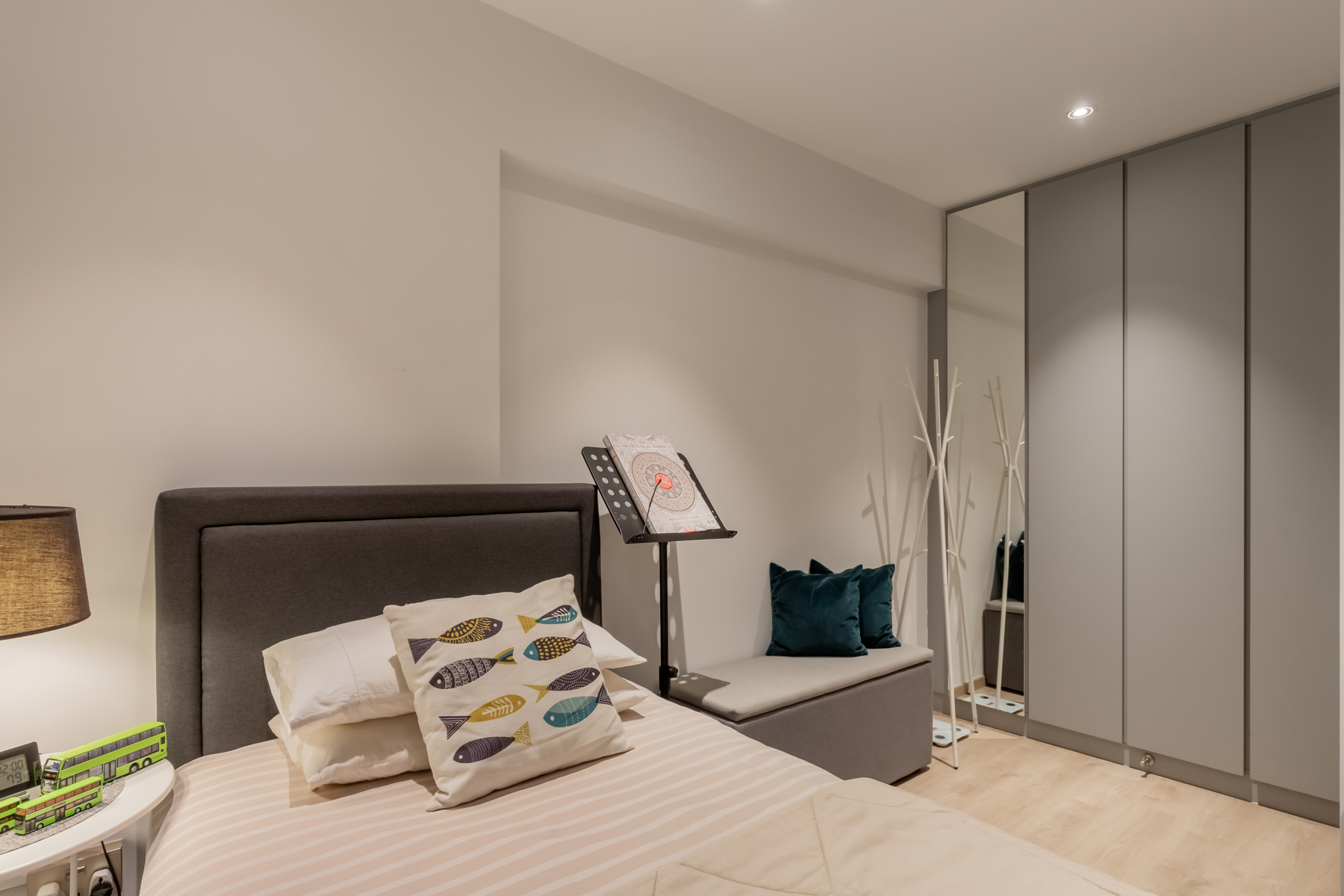 Contemporary, Modern, Others Design - Bedroom - HDB 4 Room - Design by U-Home Interior Design Pte Ltd