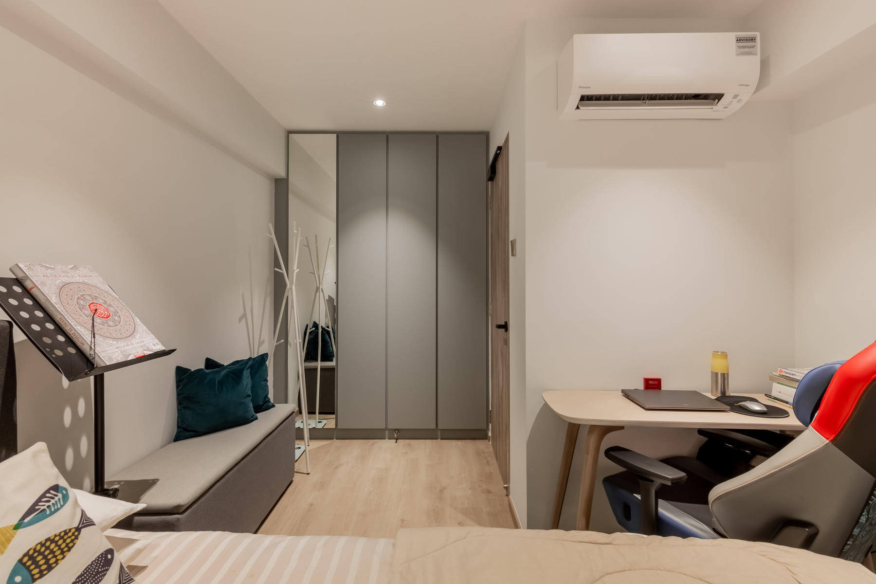 Contemporary, Modern, Others Design - Bedroom - HDB 4 Room - Design by U-Home Interior Design Pte Ltd